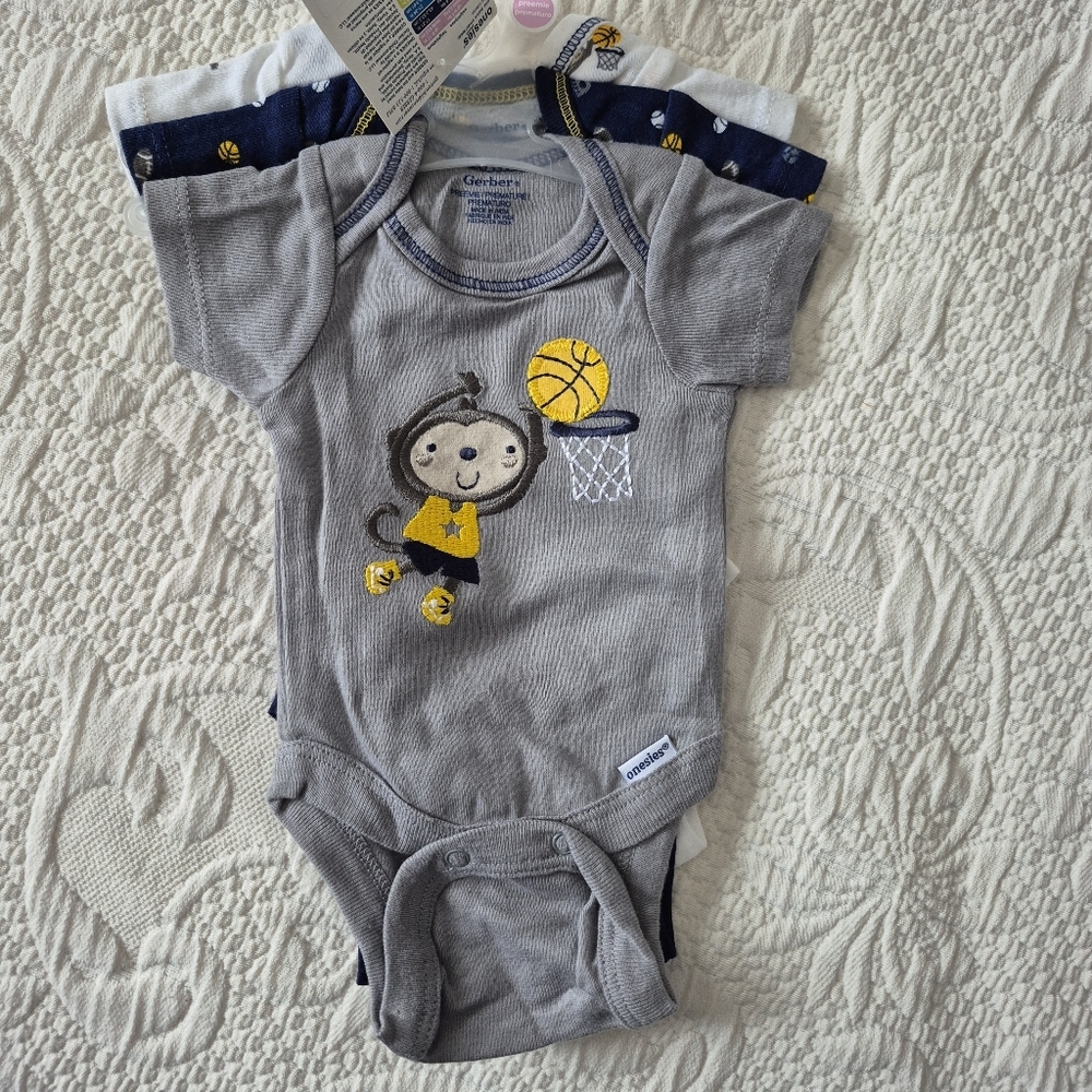 Gerber boys size preemie 3 pack of body suits blue gray white NWT